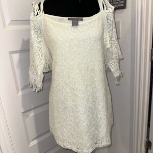 Kate & Mallory Lace Cold-Shoulder Cream shirt